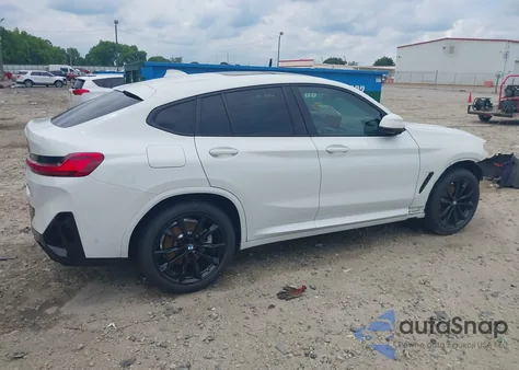 2023 BMW X4 xDrive30I z USA, uszkodzony, nr VIN 5UX33DT09P9P93102